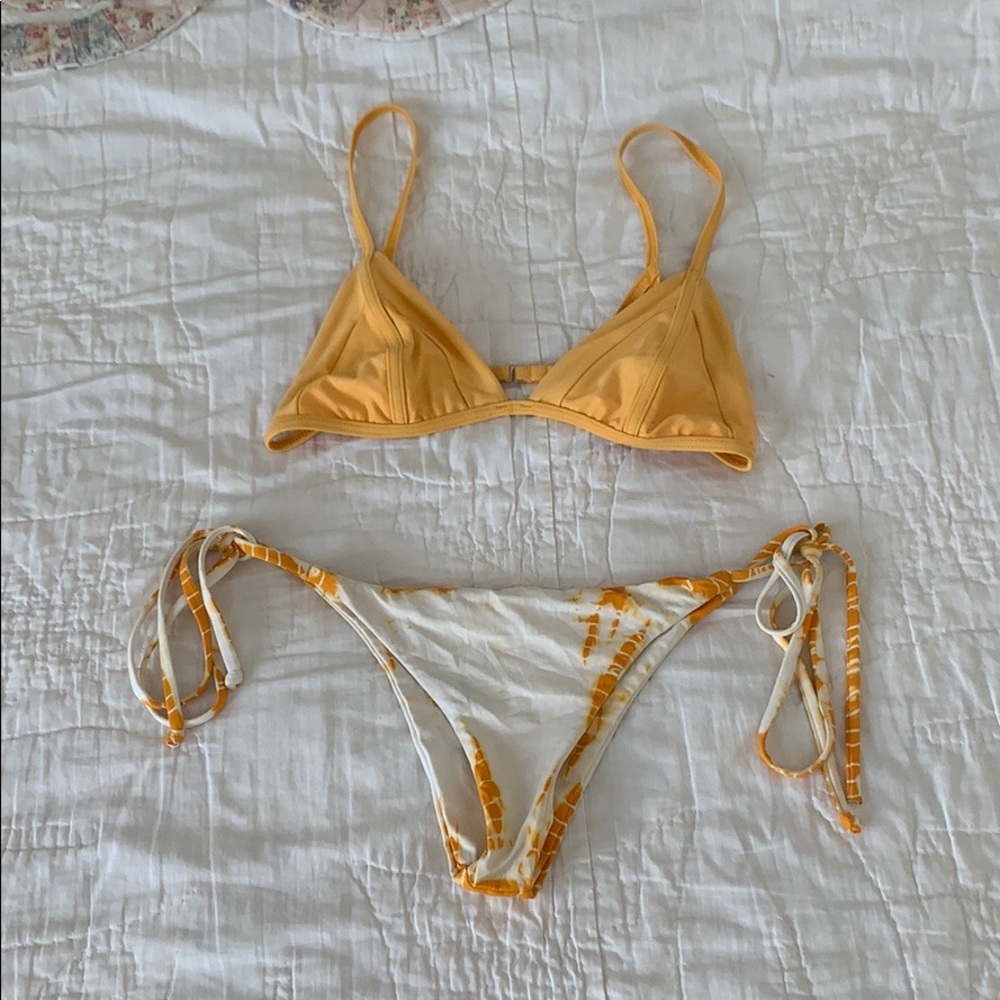 Tie dye Frankie’s bikinis bottom